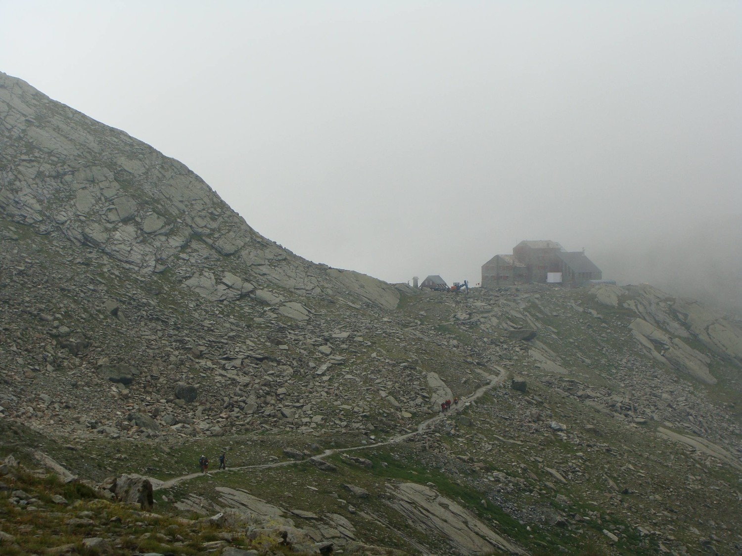 Refuge Sella embrumé