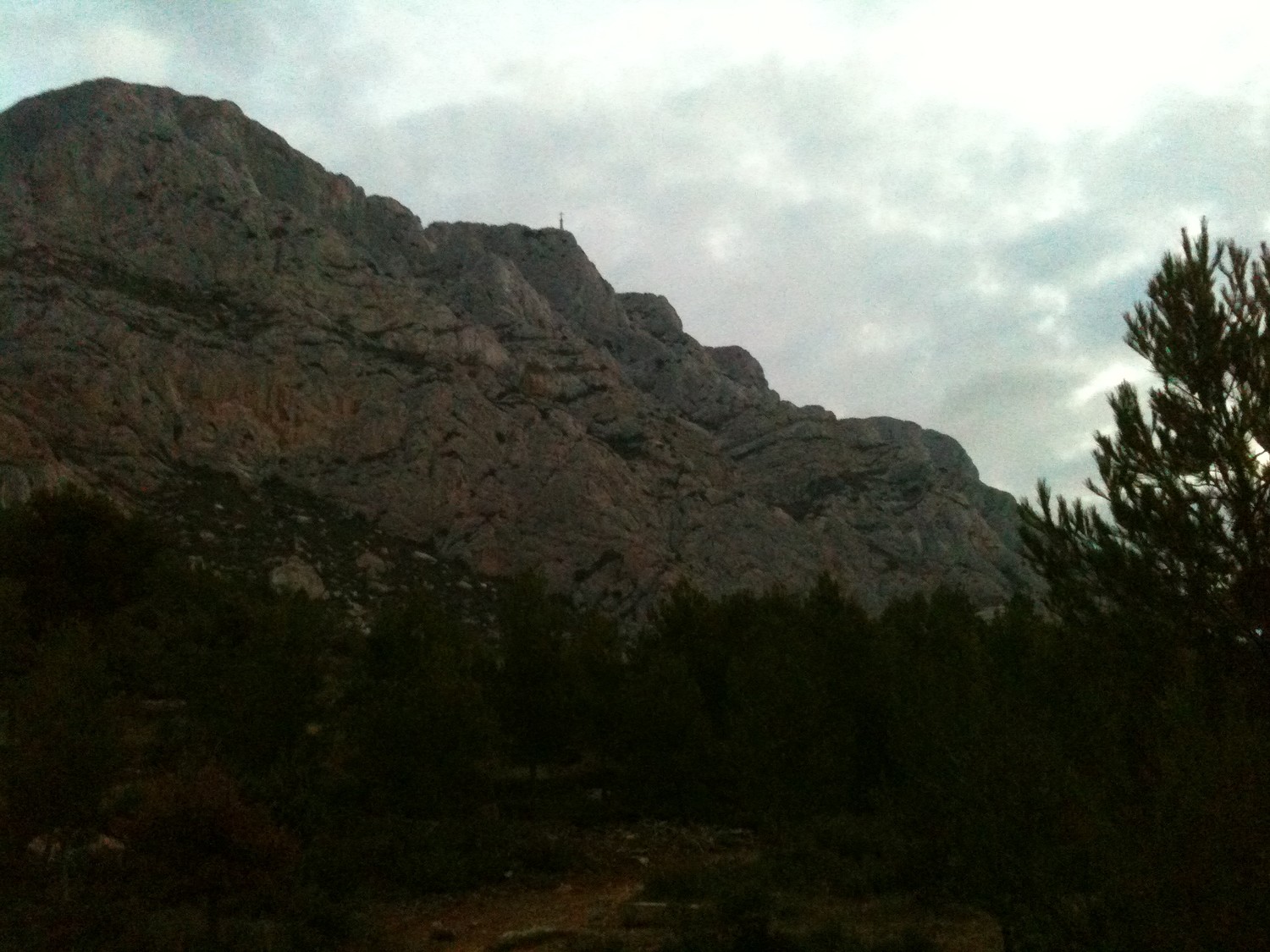 Sainte Victoire au matin