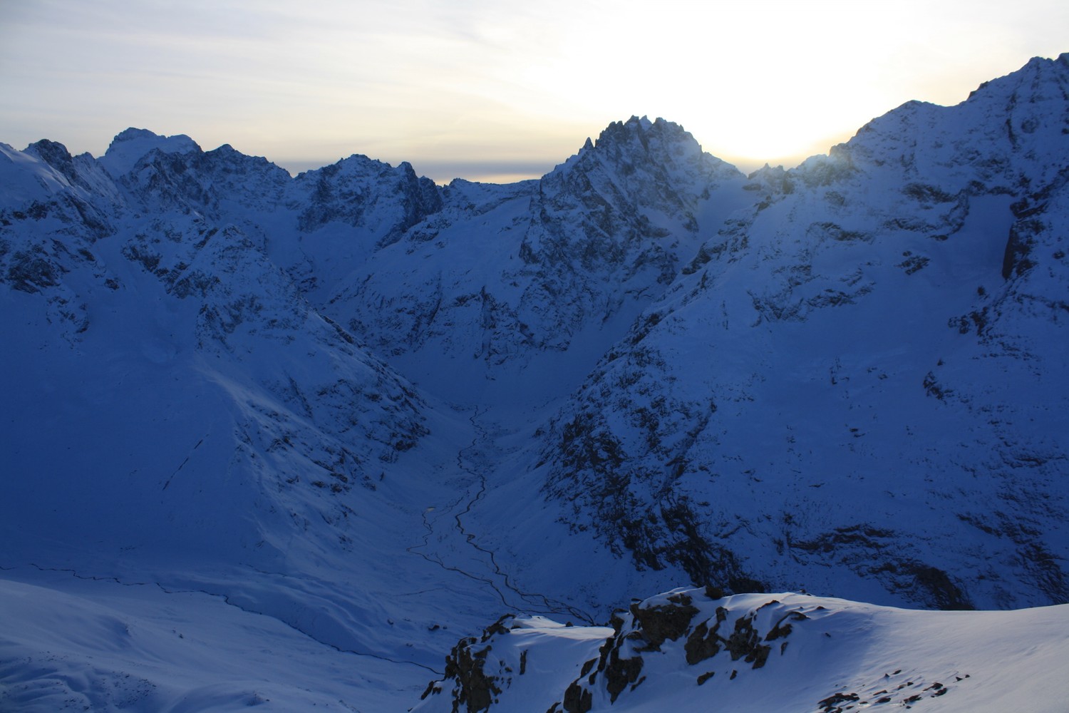Du haut du couloir N occidental, vers le SW