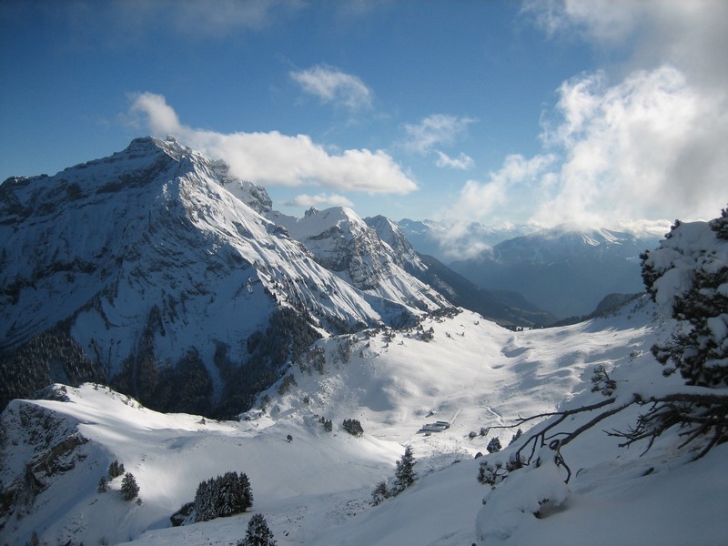 Chalet de l'Aup riant dessus