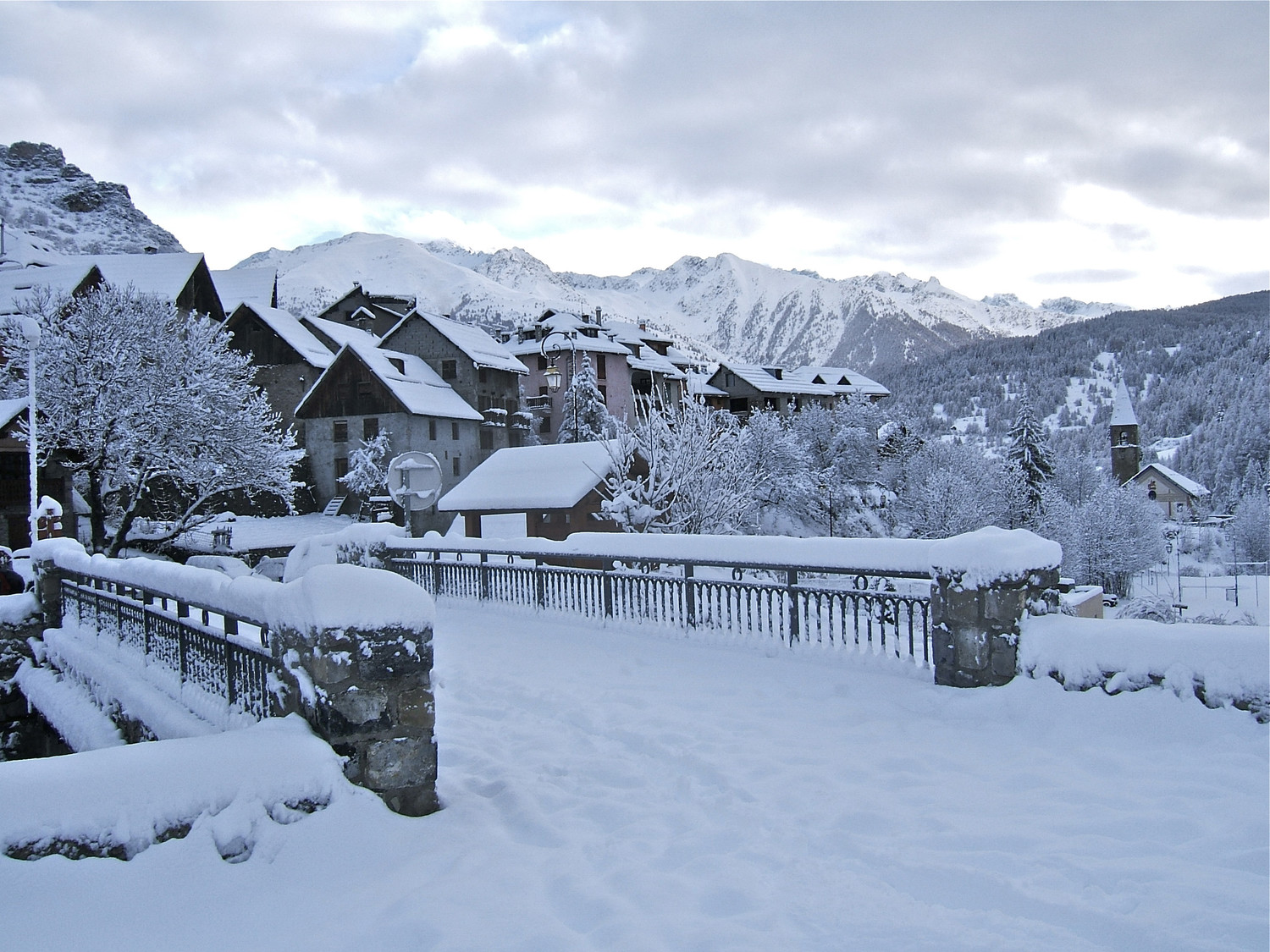 St Dalamas sous la neige.