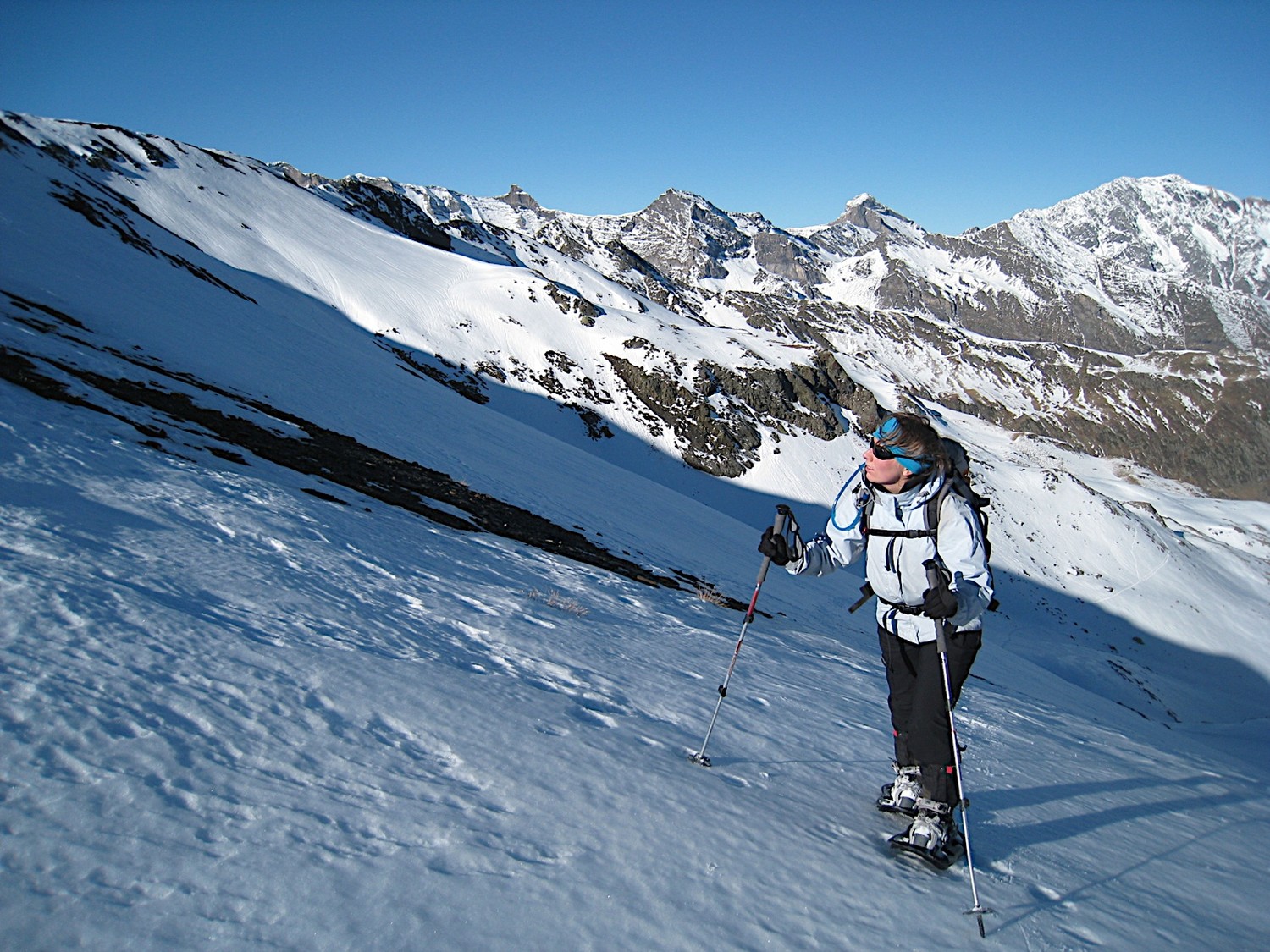 Derniers pas en raquettes avant de chausser les crampons