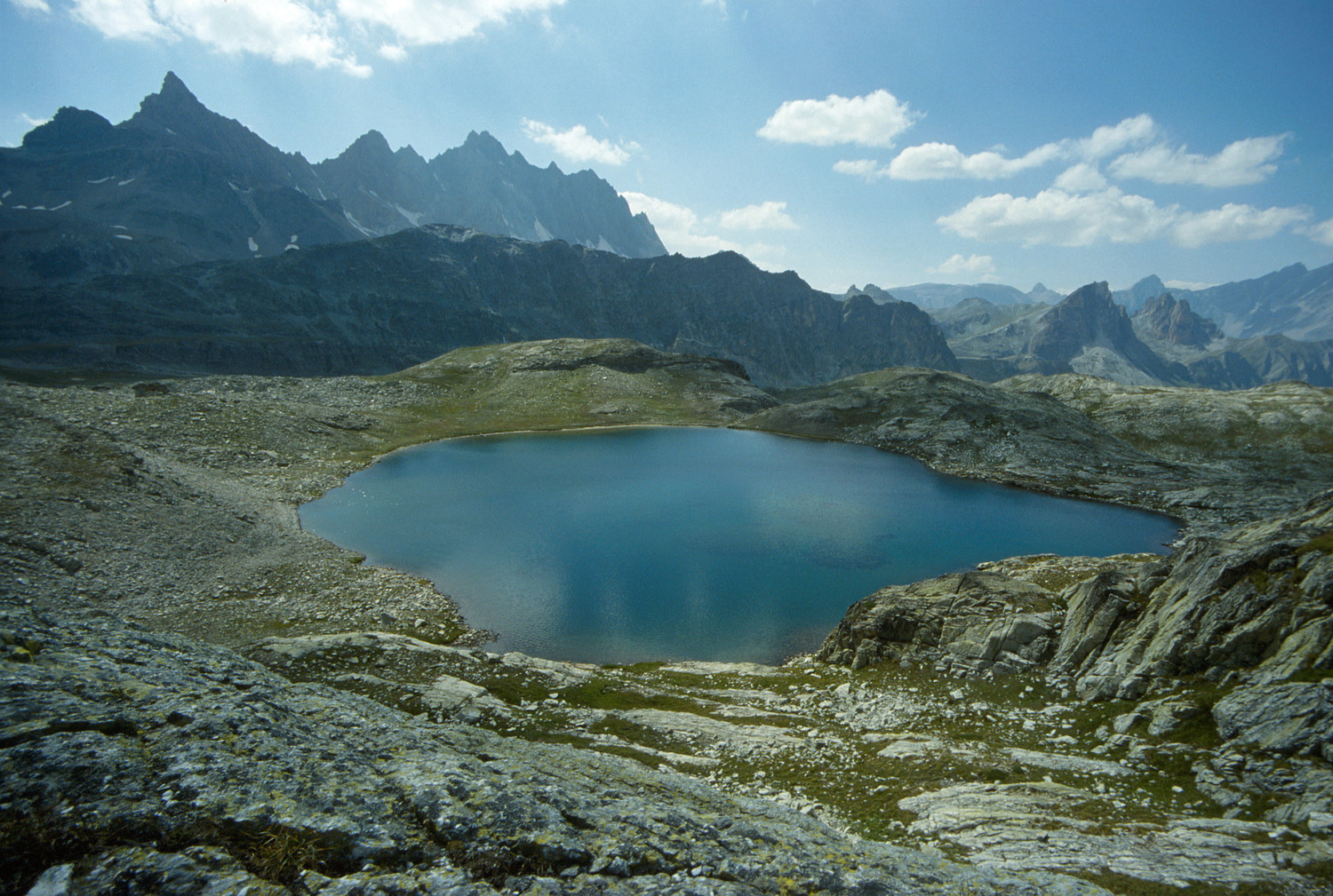 Lac Sud du Roure, massifs de l'Aiguille de Chambeyron