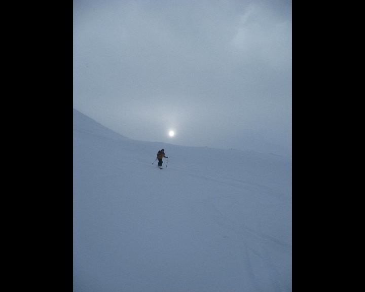 Descente du versant N de la Dotse