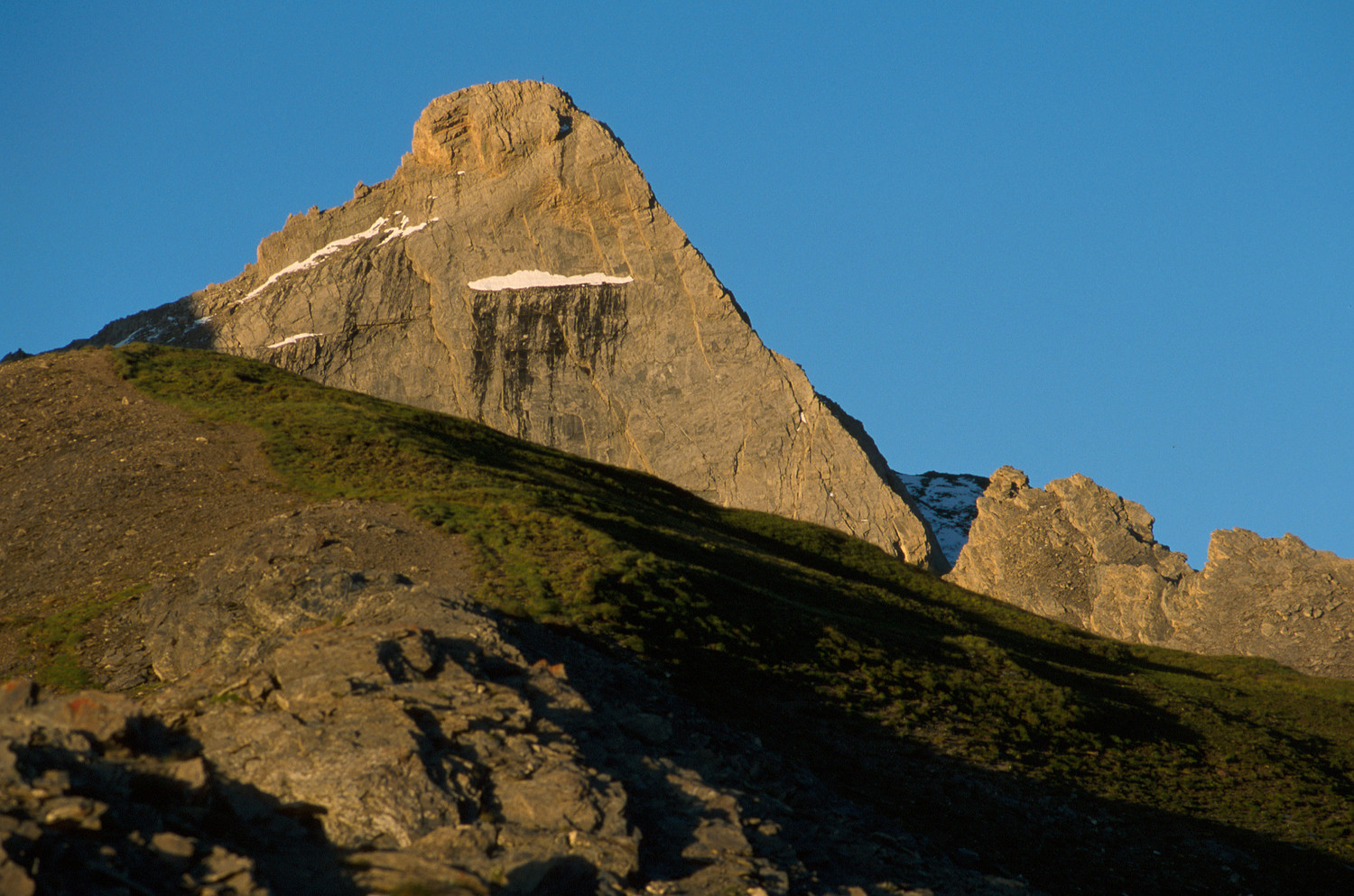 Couchant sur le Pic d'Asti