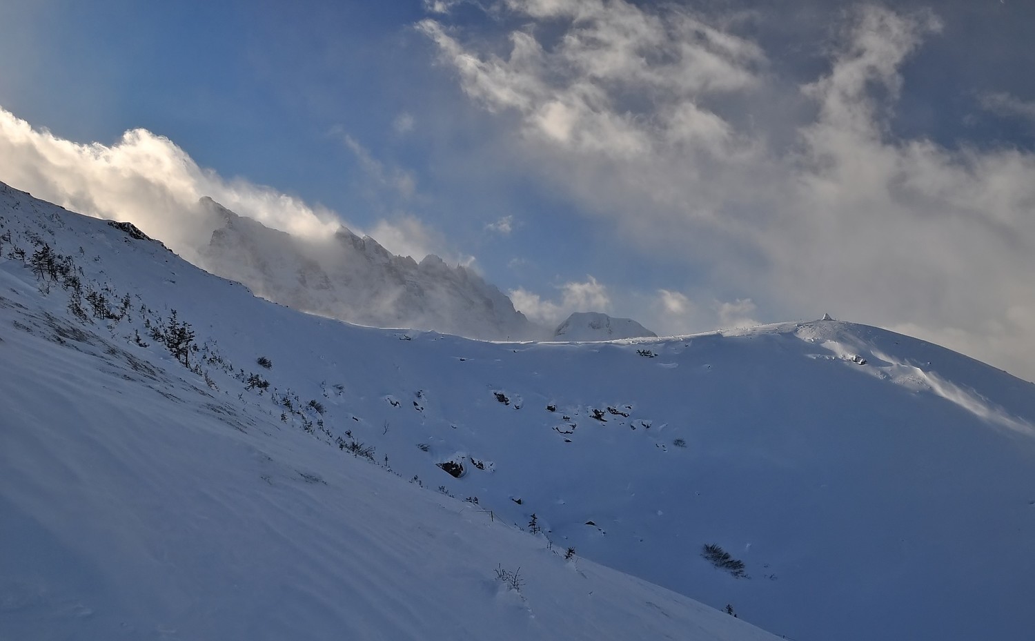 Dents du Midi dans la tourmente sous le sommet