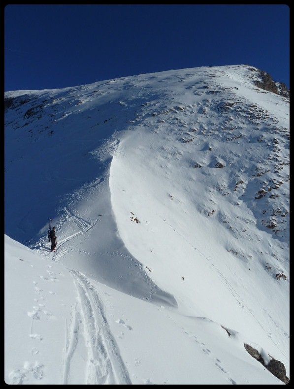 Arête sommitale dpeuis le col 2250m