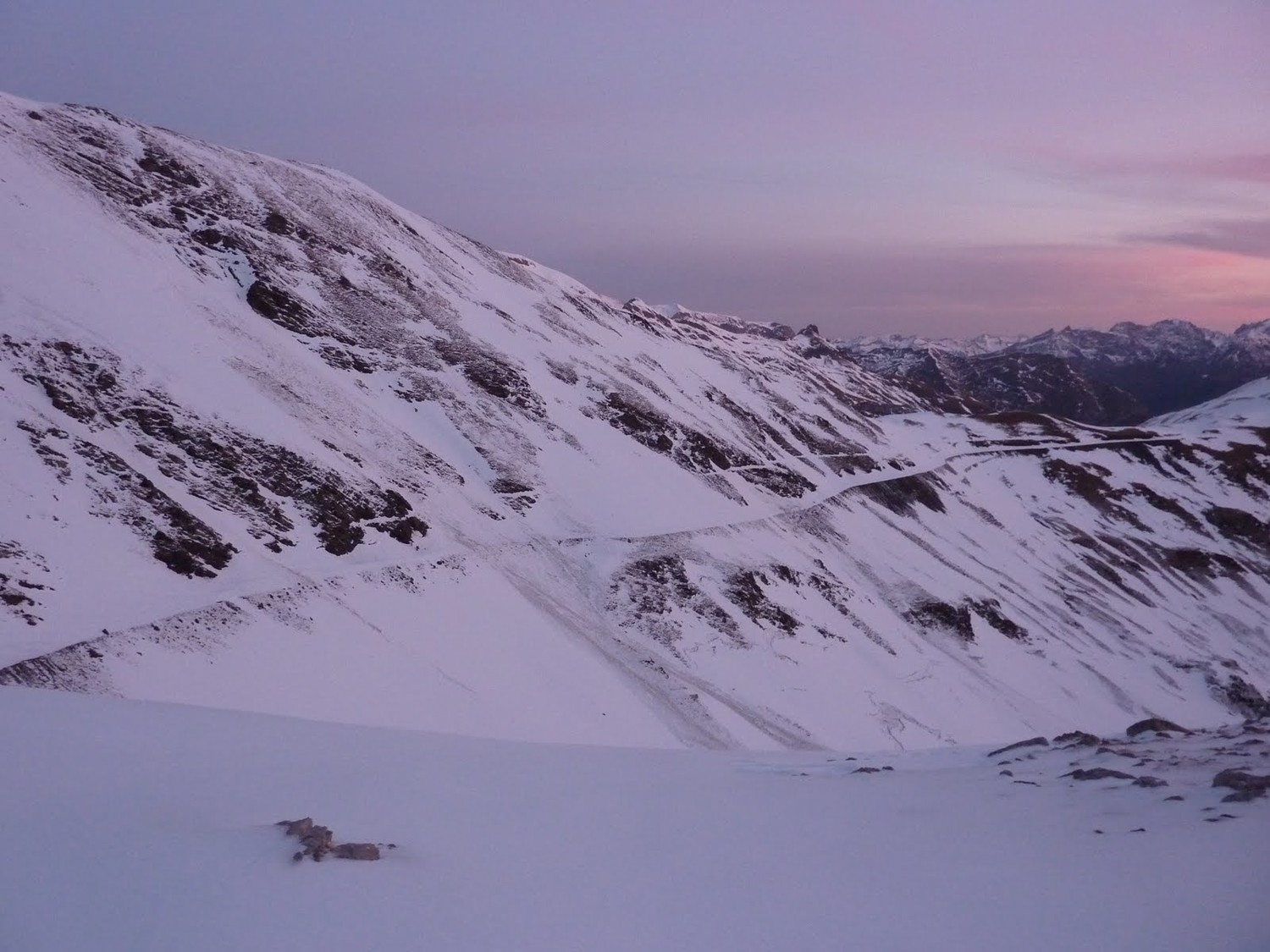 lever de soleil sur le col des tentes