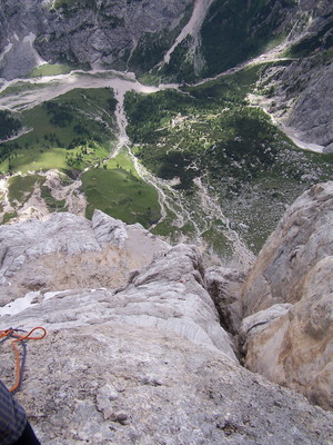 Looking down the route from 3/4 of ascent. Looking down the route from 3/4 of ascent.