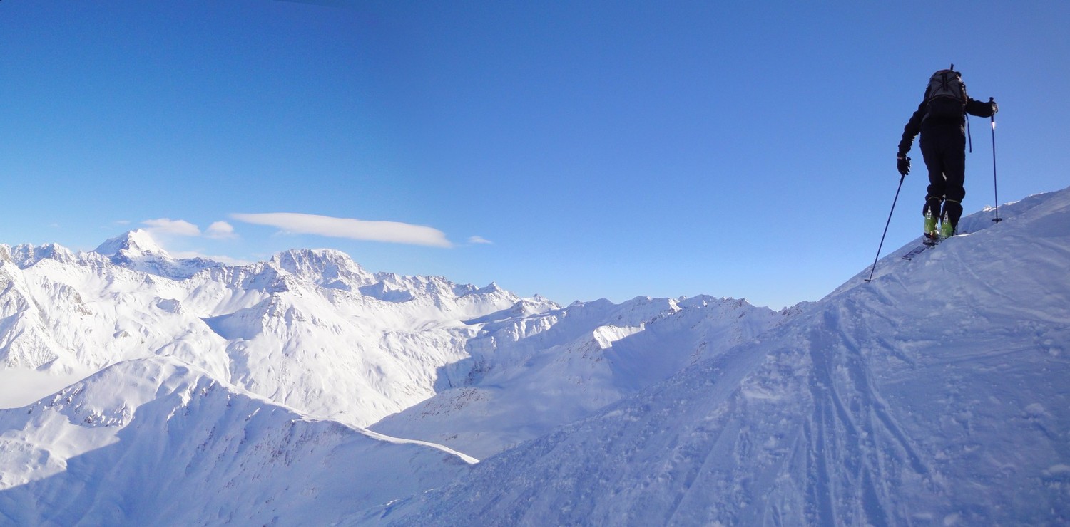 Arrivée au sommet de la Tête de Ferret