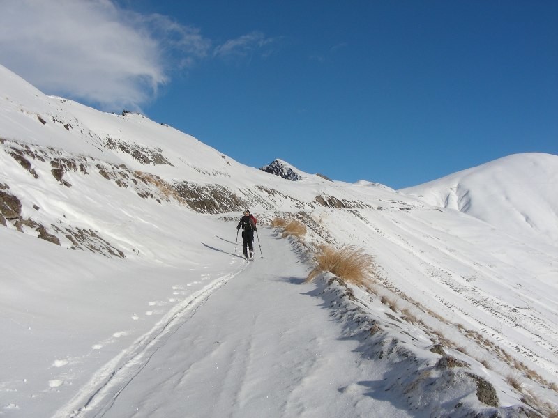 La piste sous la ligne crête