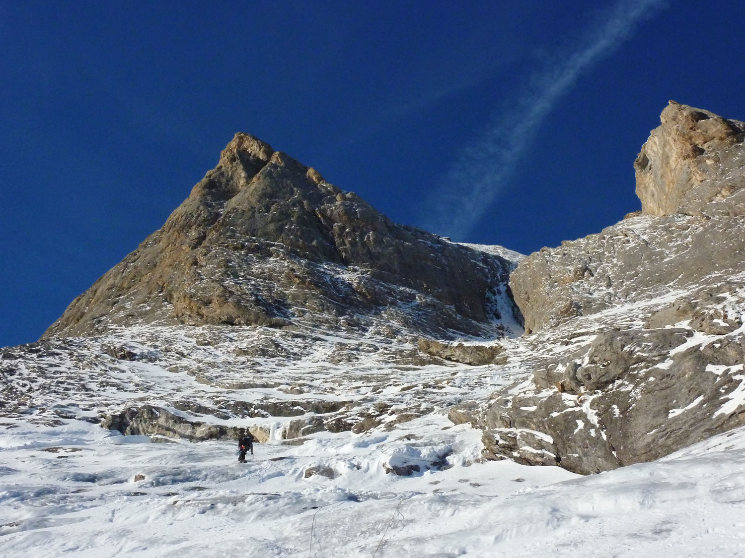 Mounherran - Pointe 2718m - Face Est - Sous les dalles intermédiaires