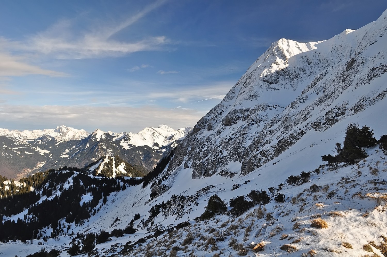 Combe suspendue et Roc d'Enfer