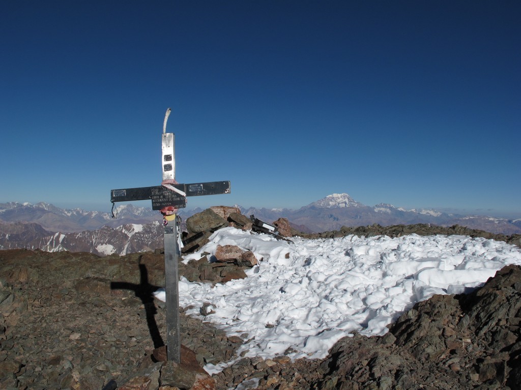 sommet du Plata (5930m)