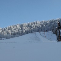 Vieux téléski en versant W du Col du Coq