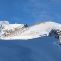 Col de Planchamp d'Oche. Au fond la Dent d'Oche