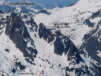 Montée à la Brèche de Praz Torrent depuis le col des Montets Montée à la Brèche de Praz Torrent depuis le col des Montets