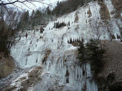 cascade du guiers mort - cirque gauche