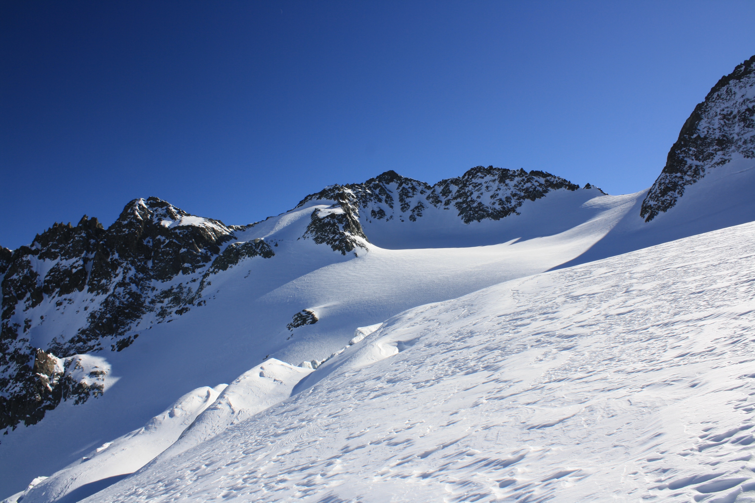 Agneau Blanc (Calotte des Agneaux) Par le glacier du Casset depuis