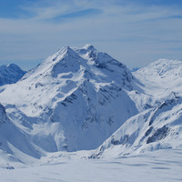 Il Piz Duan 3130 m visto dal Piz Grevasalvas 2932 m.