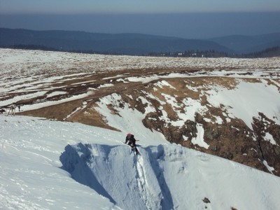 Dans le premier à droite voisin au couloir Y