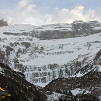 Le cirque de Gavarnie vue depuis le chemin d'accès (à 5min du village)