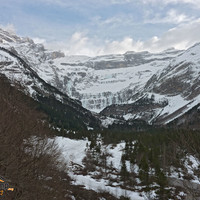 Le cirque de Gavarnie vue depuis le chemin d'accès (à 5min du village)