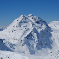 Il Piz Duan 3130 m visto dal Piz dal Sasc 2743  m