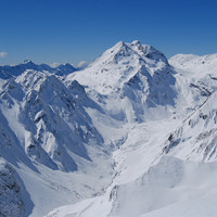 Il Piz Duan 3130 m e la Val Maroz visto dal Piz dal Sasc 2743 m.