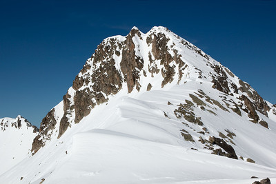 Pic de la Coume de l'Ours depuis col de la Coume Estrète