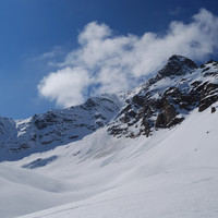 Il Piz de la Margna 3159 m nella conca del Murtairac.