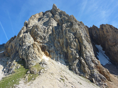 Aiguille de la Nova : Piliers SW et S