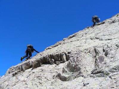 En désescalade dans la section rocheuse