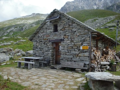 Cabane Scaradra Cabane Scaradra
