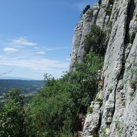Aiguines - Haut Vernis - grimpe avec vue sur le lac de Sainte Croix