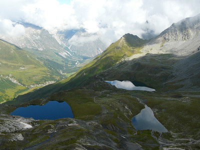 Les trois lacs de Fenêtre depuis la tête de Fonteinte