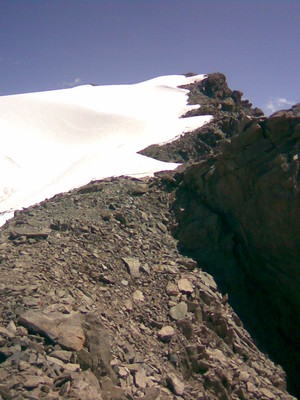 Le Pic Morosova et sa crête ouest terminale