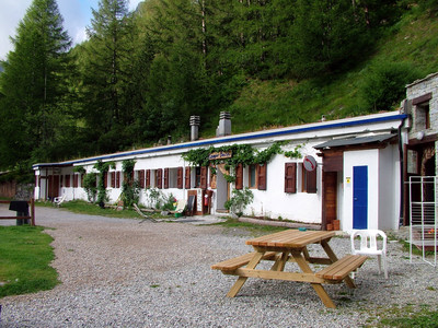 Campo Base: zona ristorazione Campo Base: zona ristorazione