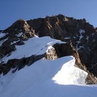     Il tratto superiore della normale alla Punta Walker dal ghiacciaio delle Grandes Jorasses                           