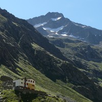 Refuge Dado Soria / Gianni Ellena sous la Cime du Gélas