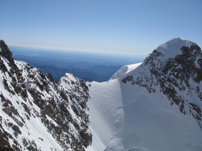 un coup d'oeil depuis l'arête un coup d'oeil depuis l'arête