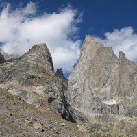 tracé du nouv. chemin d'accès au "névé incliné"