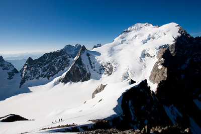 Barre et Dome des Ecrins depuis le sommet de Roche Faurio