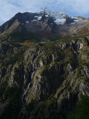 Tête de Lauranoure, vue de St Christophe, en automne.