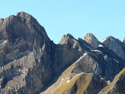 Roche Perfia et le Trou de la Mouche Roche Perfia et le Trou de la Mouche