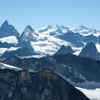 Matterhorn, Dent d''Hérens, Monte Rosa : Nordend, Pointe Dufour, Zumstein Spitze, Punta Gnifetti, Lyskamm, Breithorn, Castor, Pollux, par omα