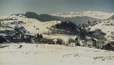 Albepierre ,avec vue sur le Puy du Rocher