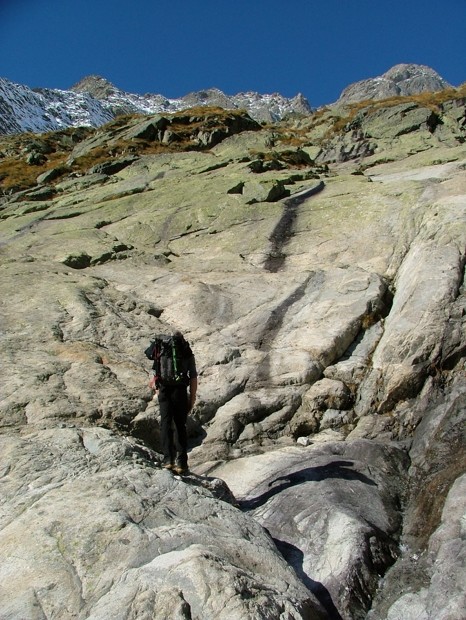 de belles dalles pour atteindre le glacier de Gruettaz
