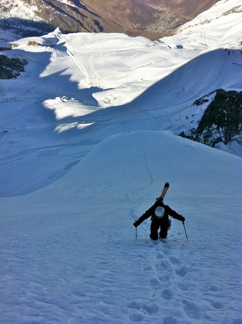 Un peu plus haut que la rimaye (Allalinhorn Face N)