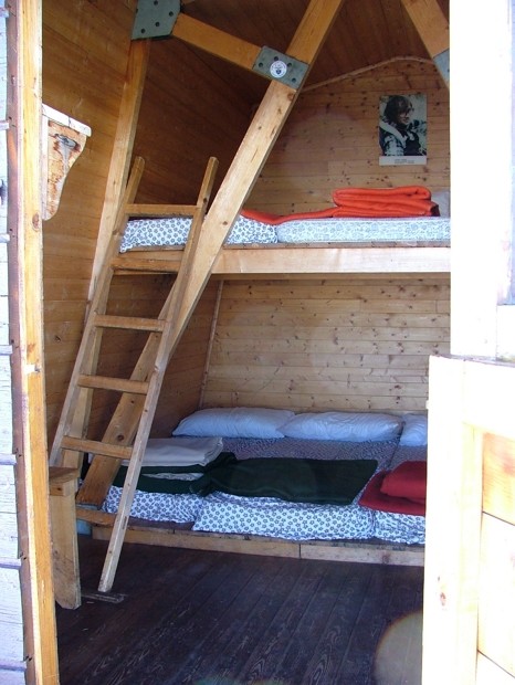 Bivouac Comino, un intérieur parfaitement aménagé et extraordinairement propre